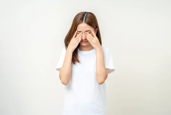 Czynniki, które szkodzą oczom – jak im przeciwdziałać?